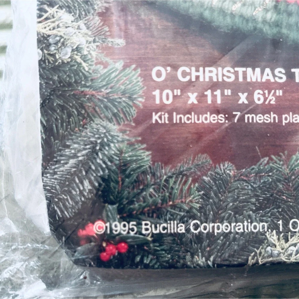 Bucilla Christmas Tree Candy Dish Plastic Canvas Kit  New Old Stock Vintage 1995